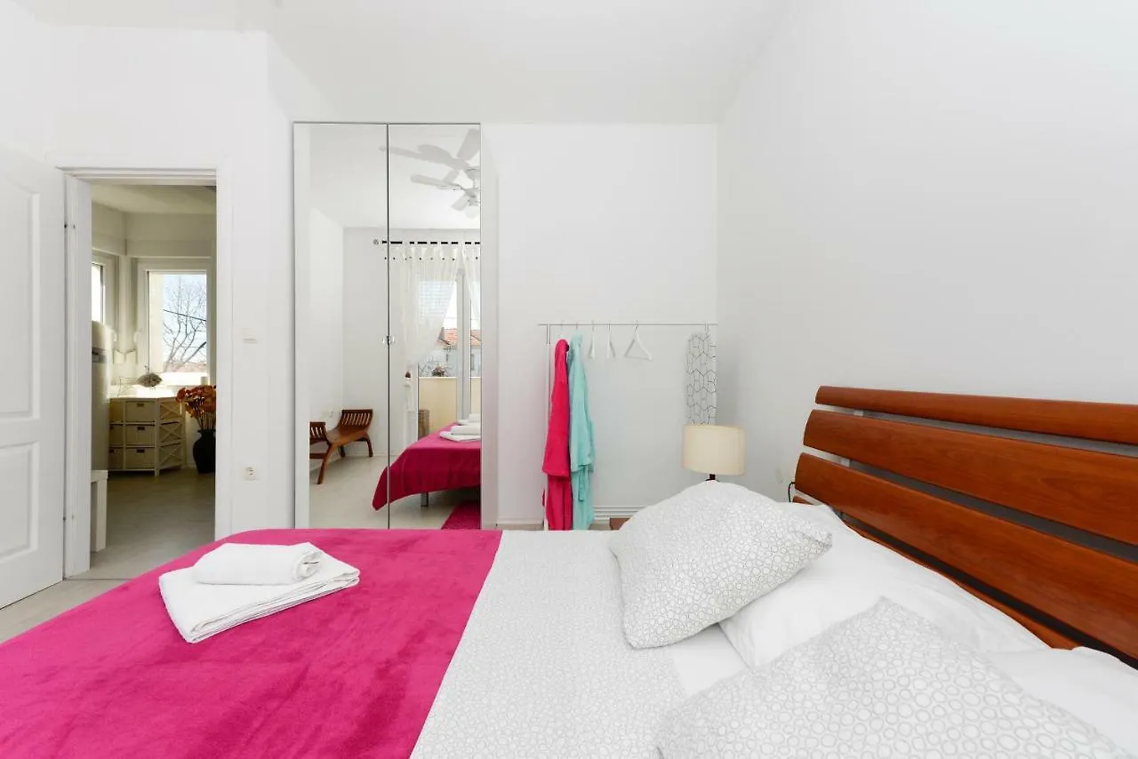 Deluxe Apartments Goya Zara Croazia